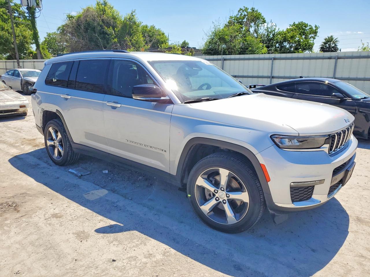 2021 Jeep Grand Cherokee L Limited - Image 4