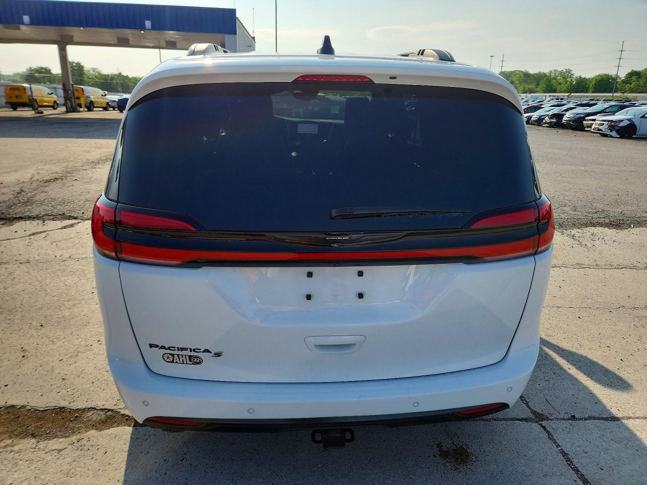 2023 Chrysler Pacifica Touring L - Image 6