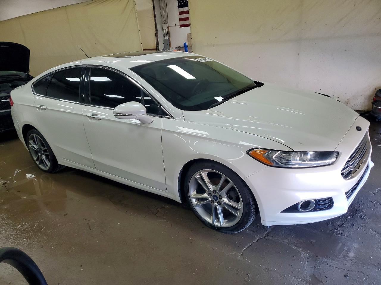 2016 Ford Fusion Titanium - Image 4