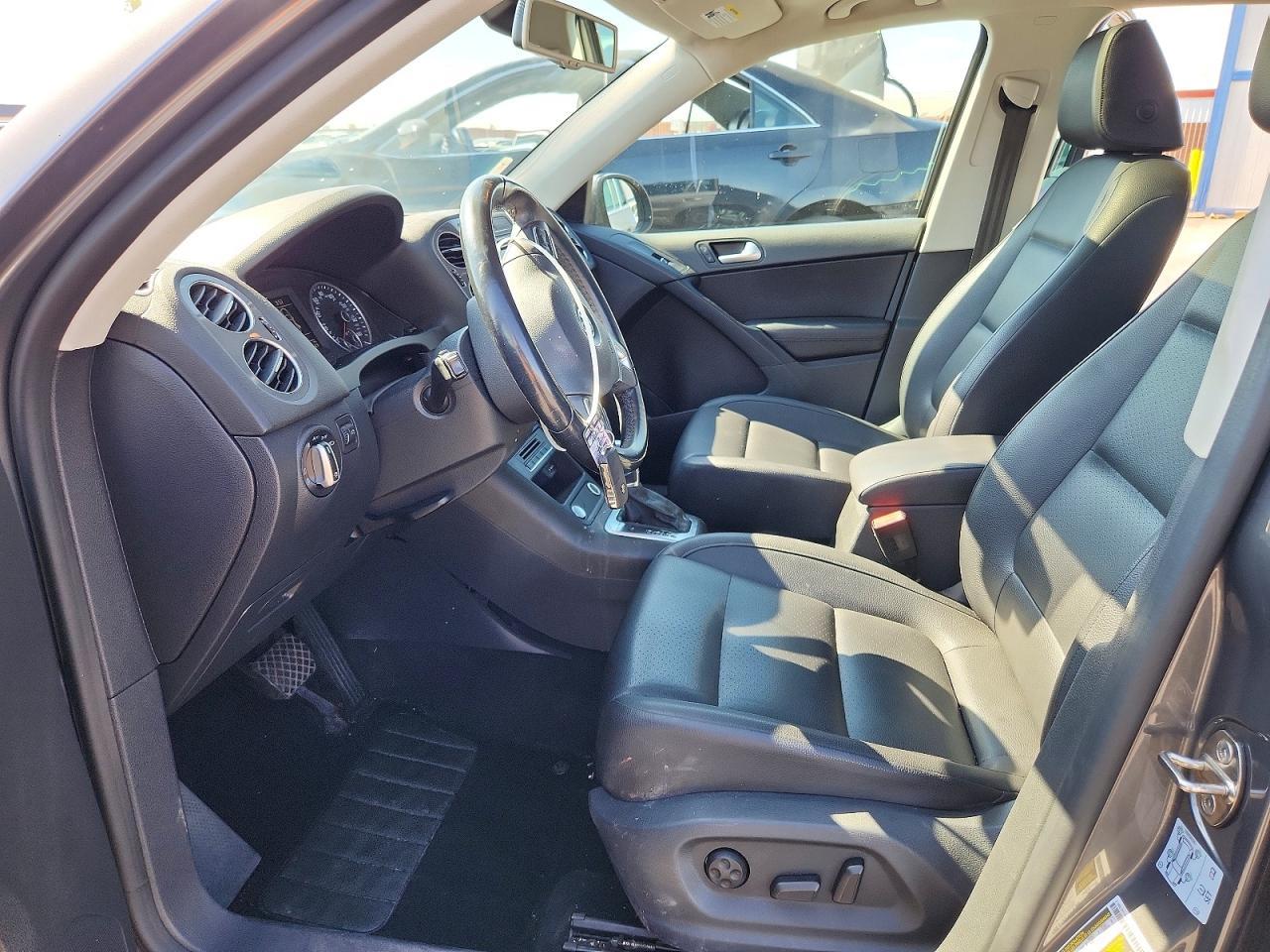 2016 Volkswagen Tiguan S - Image 7