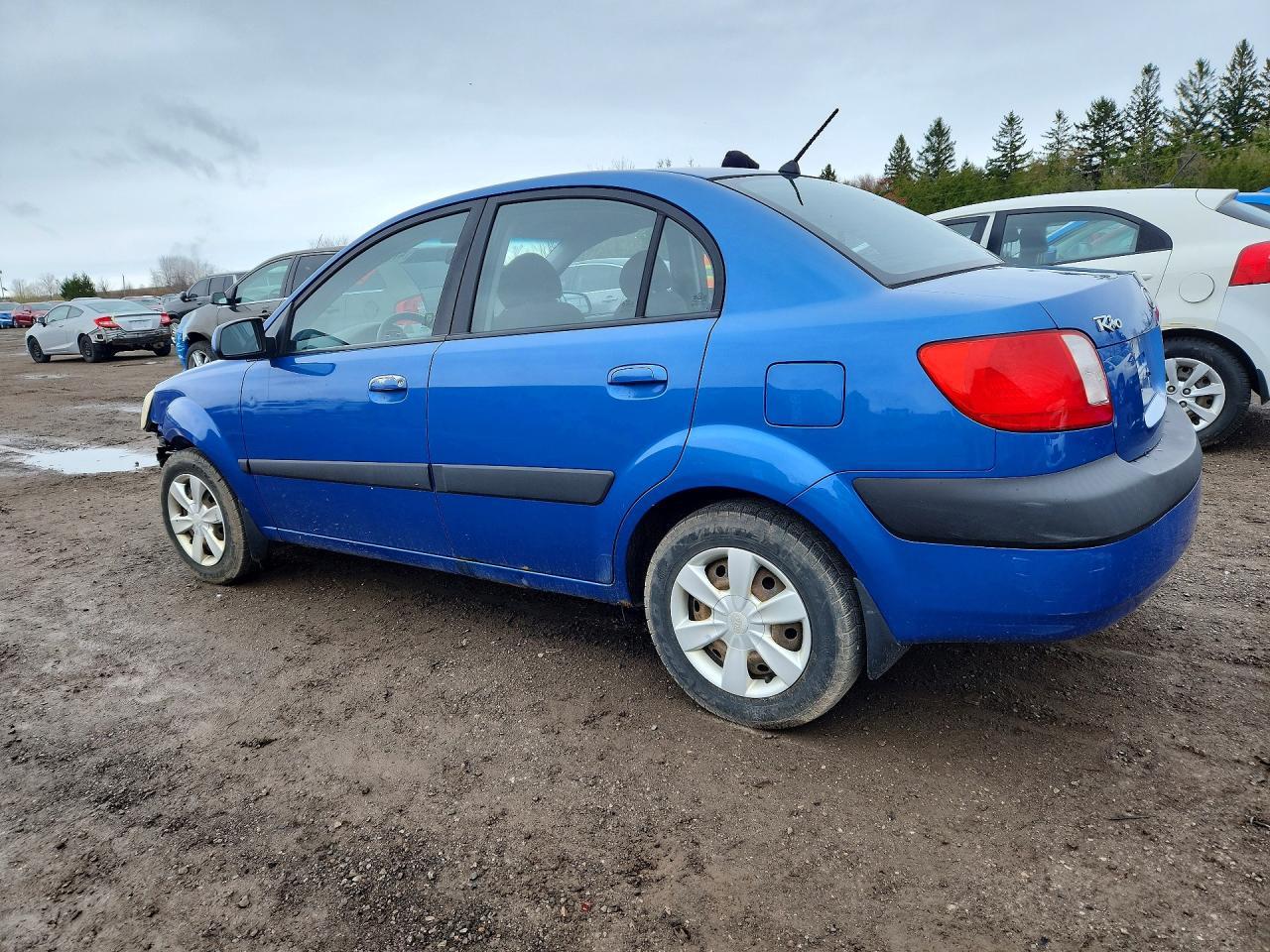 2006 Kia Rio Base - Image 2