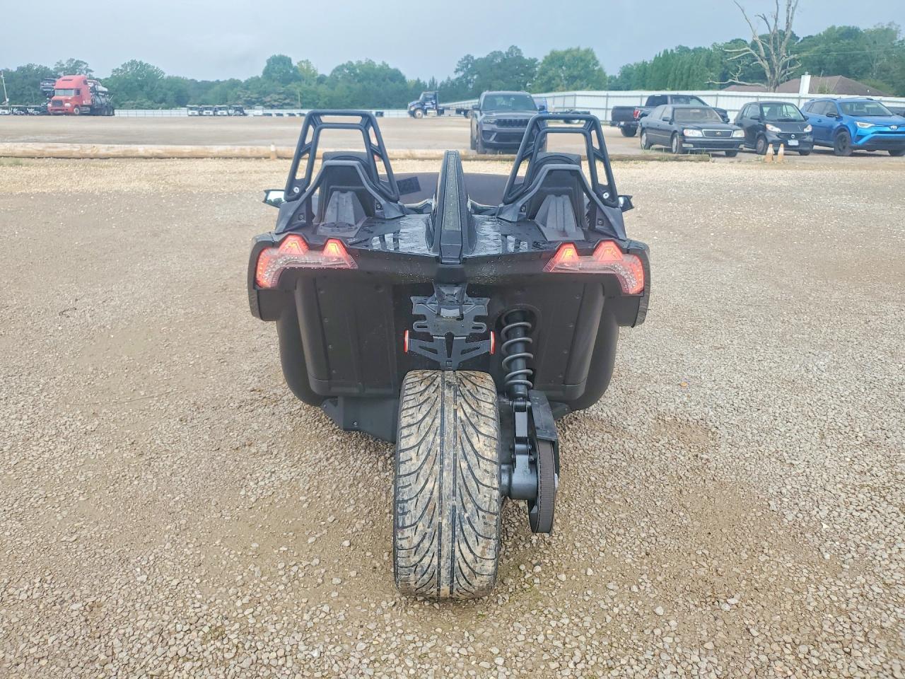 2017 Polaris Slingshot - Фото 4