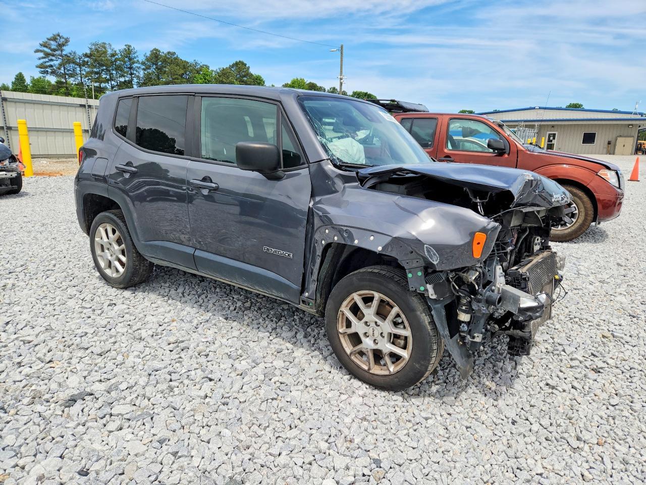 2023 Jeep Renegade Latitude - Image 4