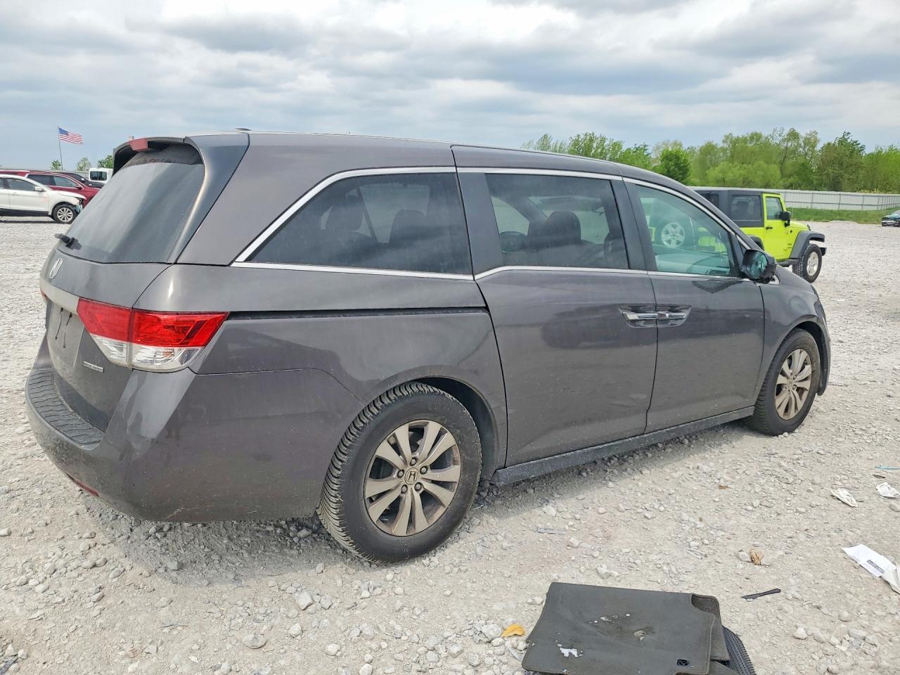 2016 Honda Odyssey Se - Фото 3