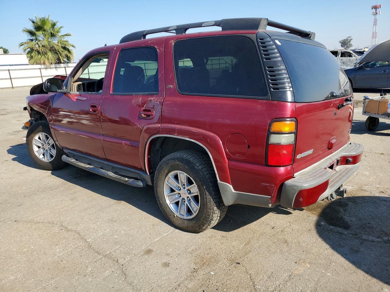 2006 Chevrolet Tahoe C1500 - Image 2