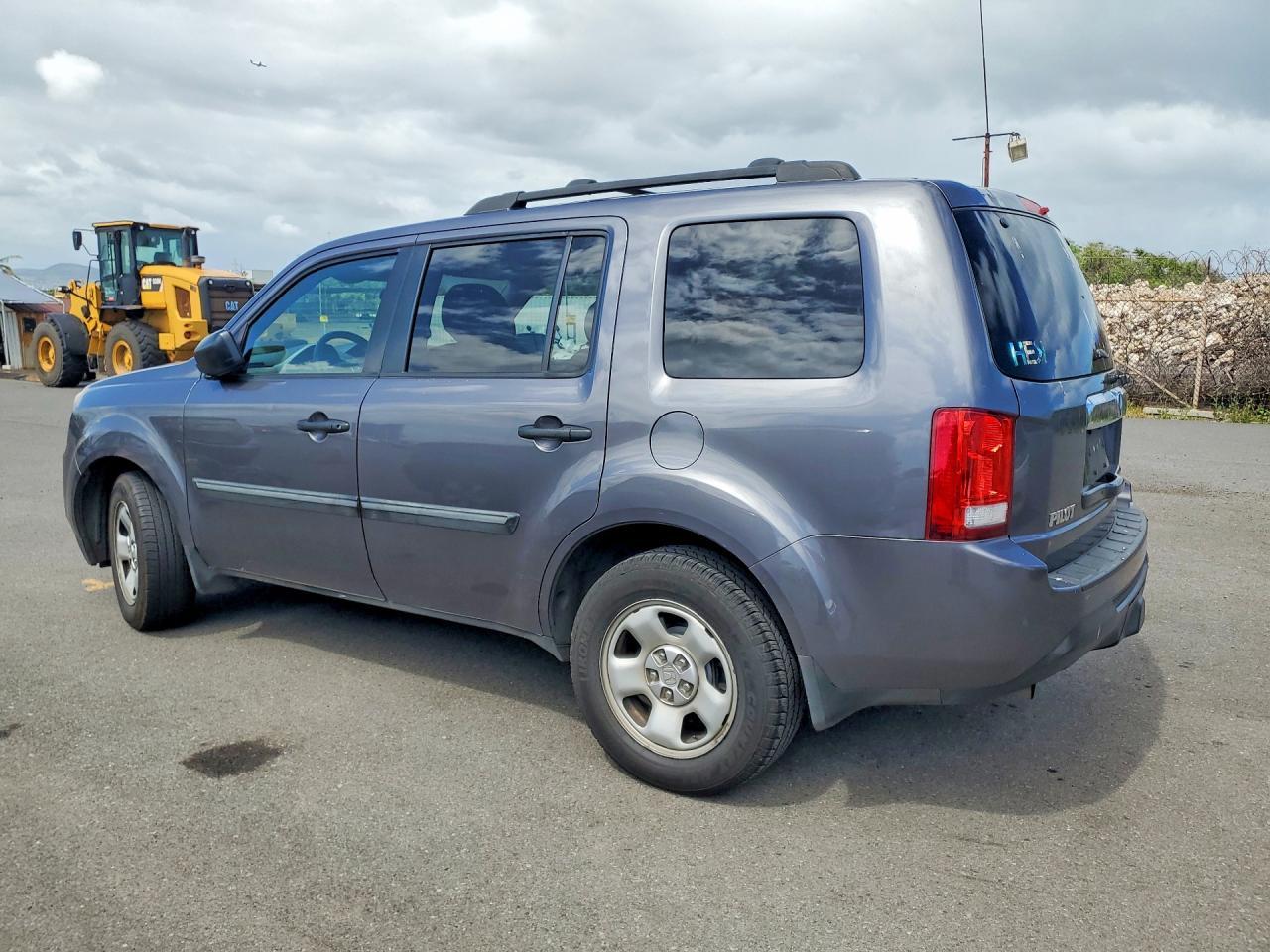 2014 Honda Pilot Lx - Image 2