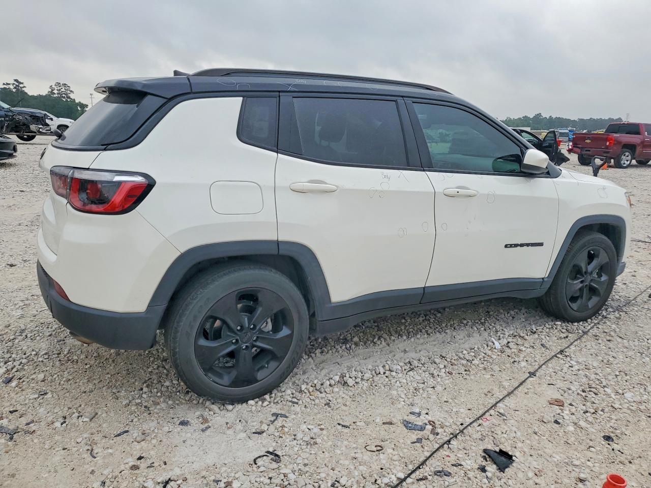 2020 Jeep Compass Latitude - Фото 3