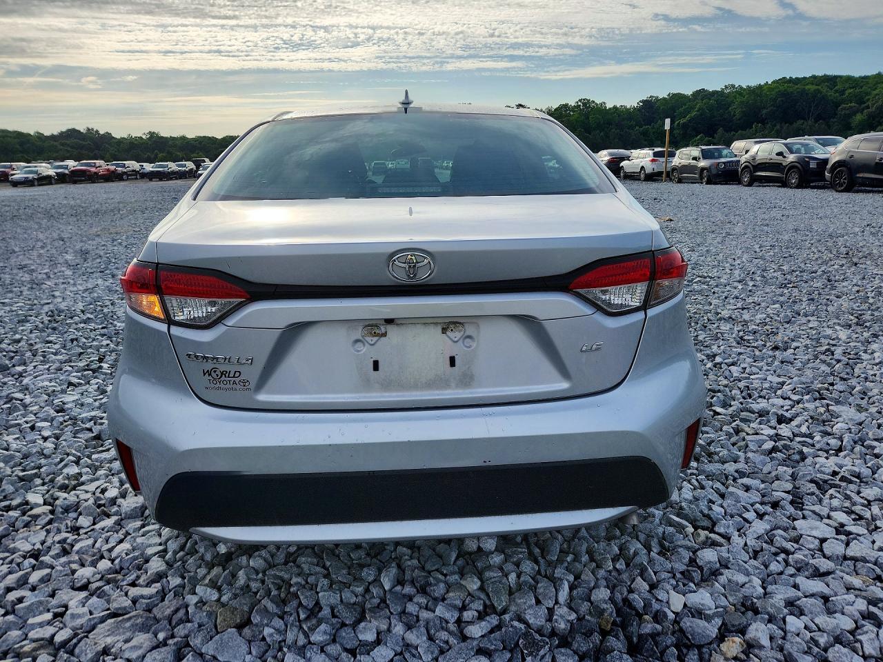 2020 Toyota Corolla Le - Image 6