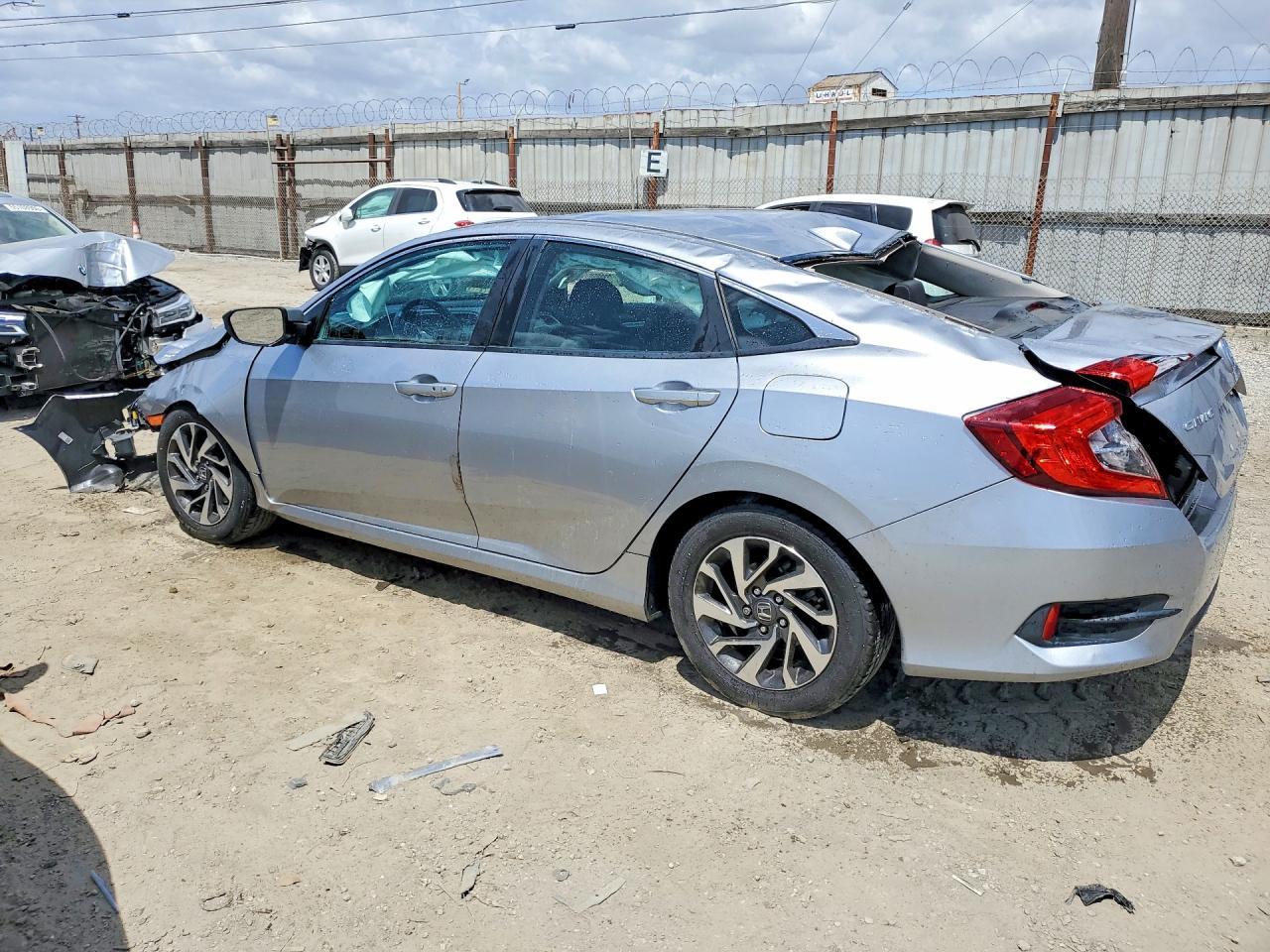 2017 Honda Civic Ex - Image 2