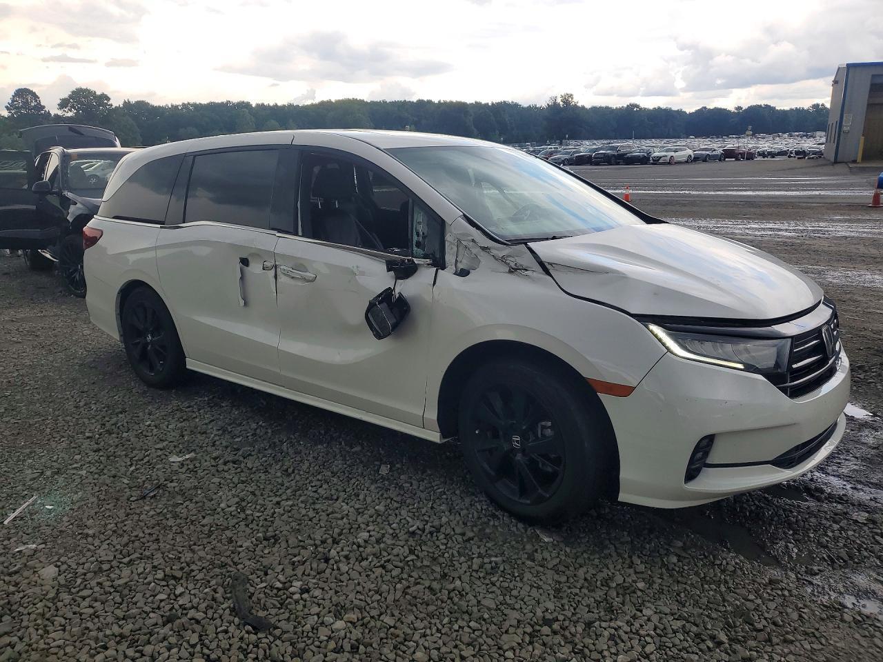 2024 Honda Odyssey Sport - Фото 4