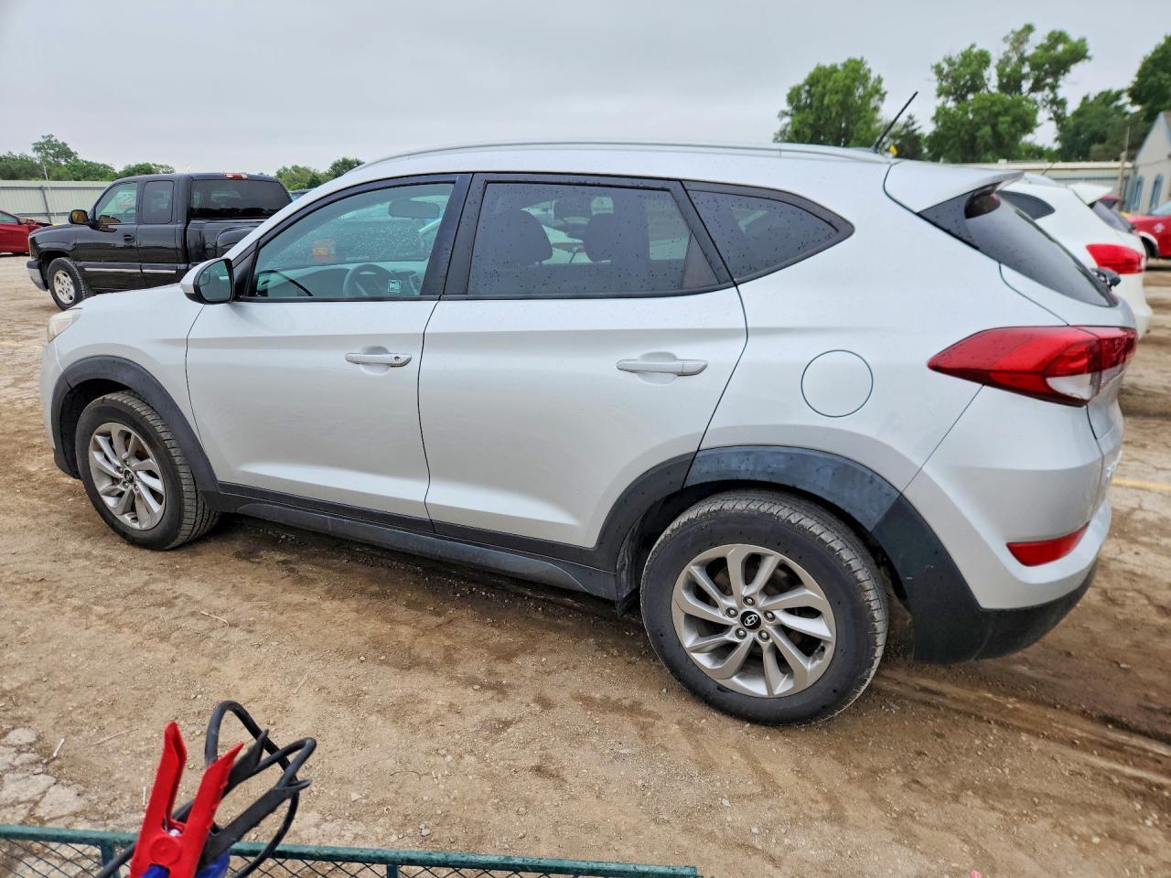 2016 Hyundai Tucson Se - Image 2