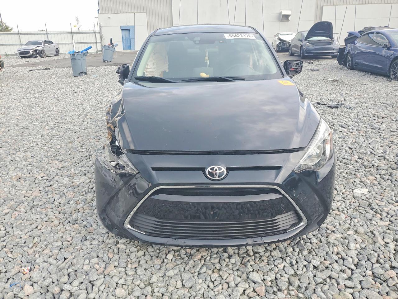 2017 Toyota Yaris Ia Base - Фото 5