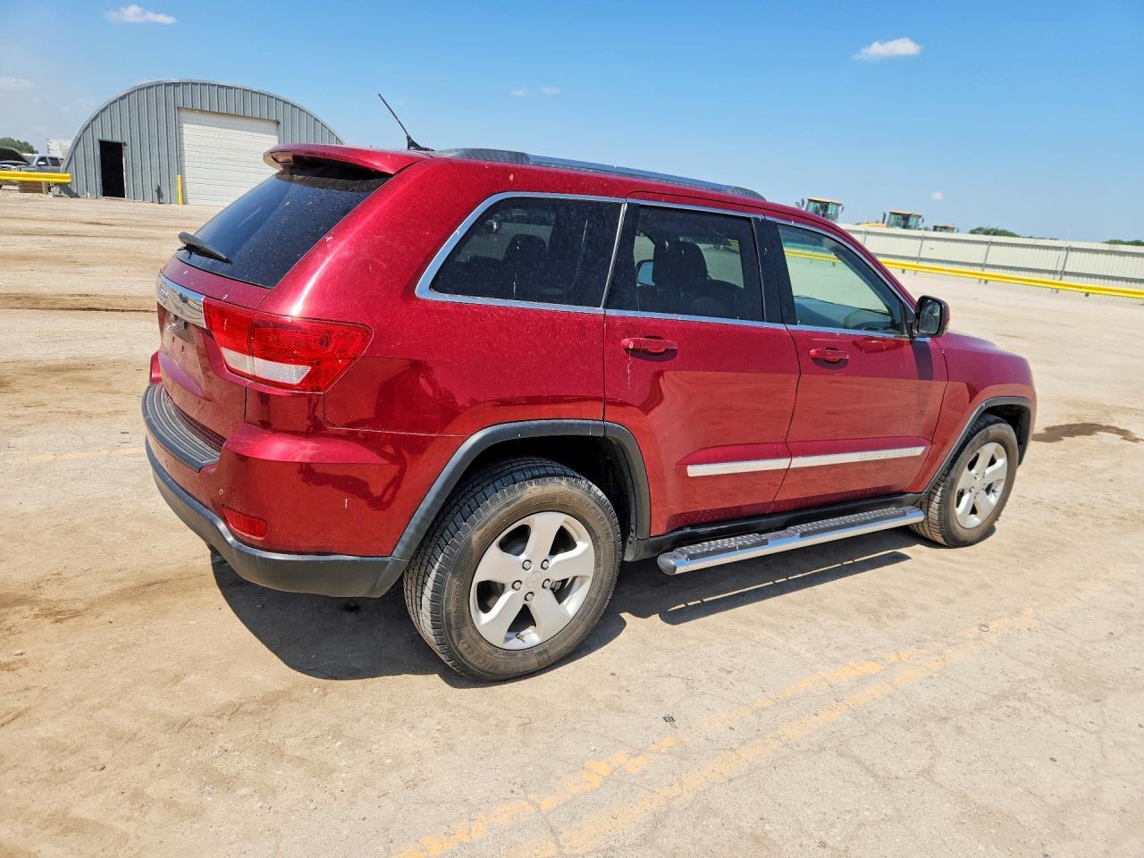 2012 Jeep Grand Cherokee Laredo - Image 3
