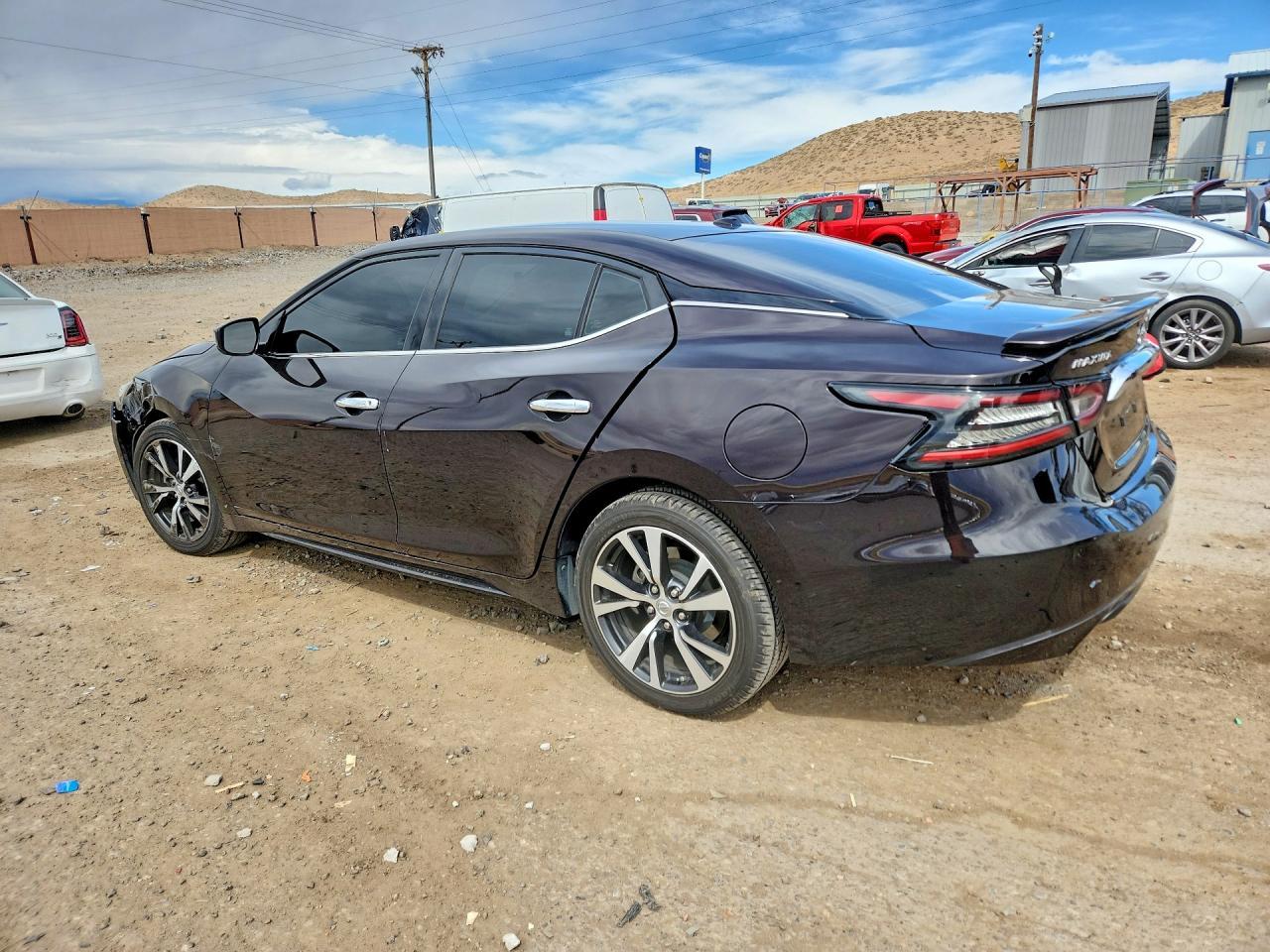 2016 Nissan Maxima 3.5 S - Image 2