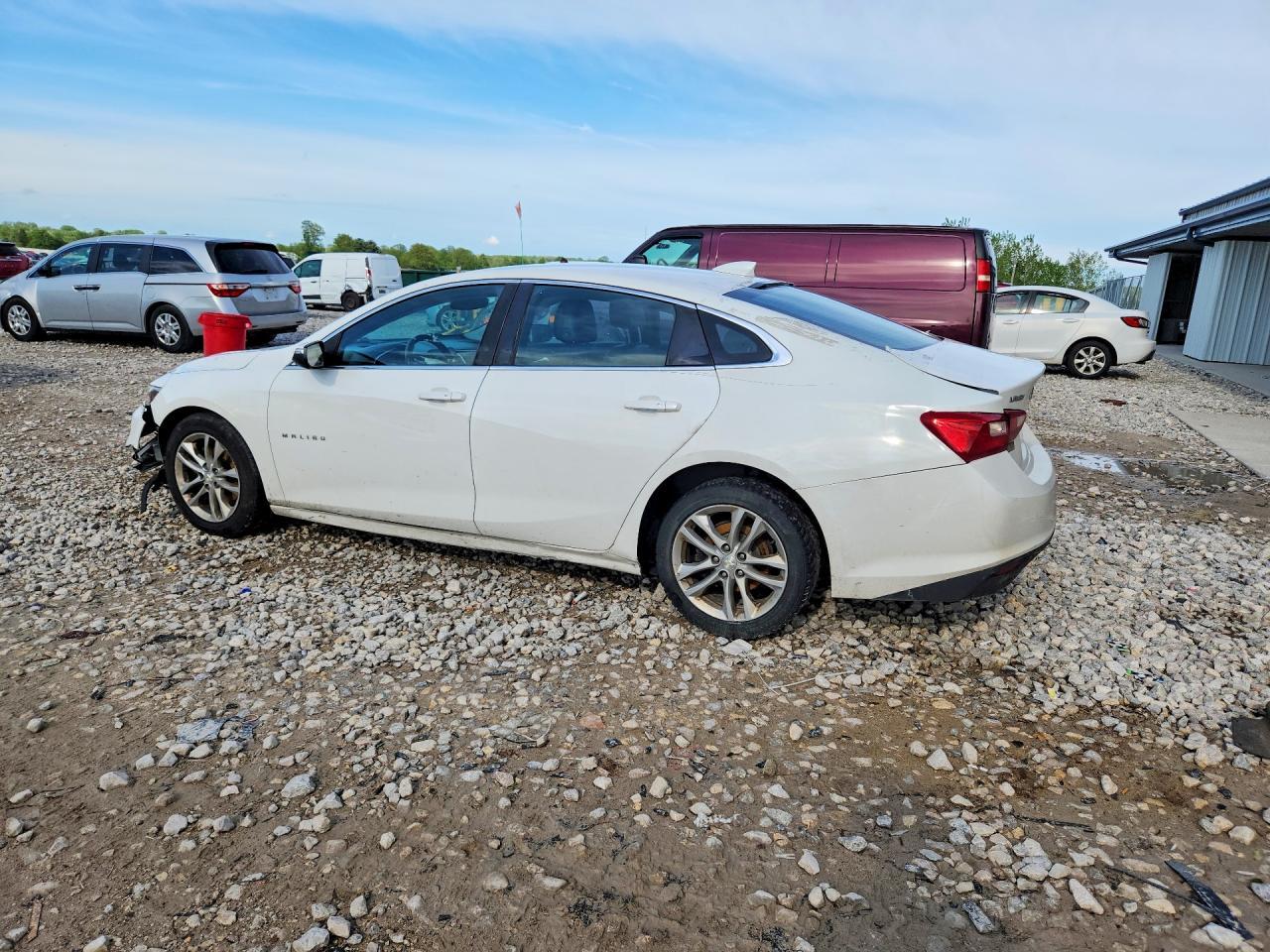 2016 Chevrolet Malibu Lt - Фото 2