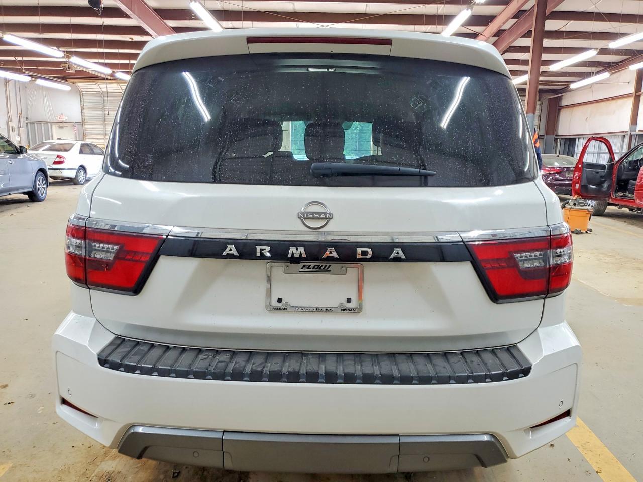 2021 Nissan Armada Sv - Image 6