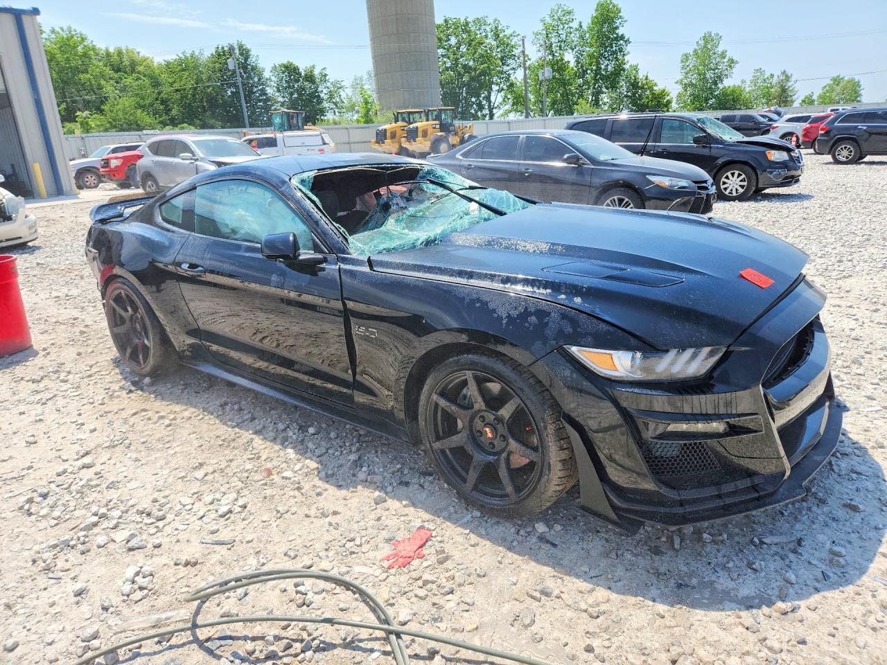 2016 Ford Mustang Gt - Фото 4