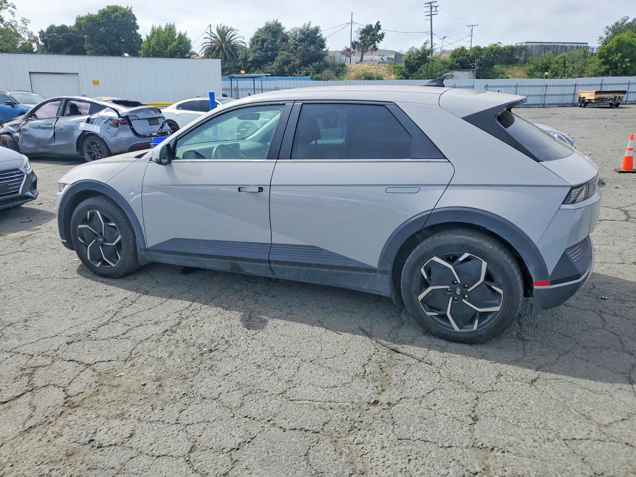 2024 Hyundai Ioniq 5 Sel - Image 2