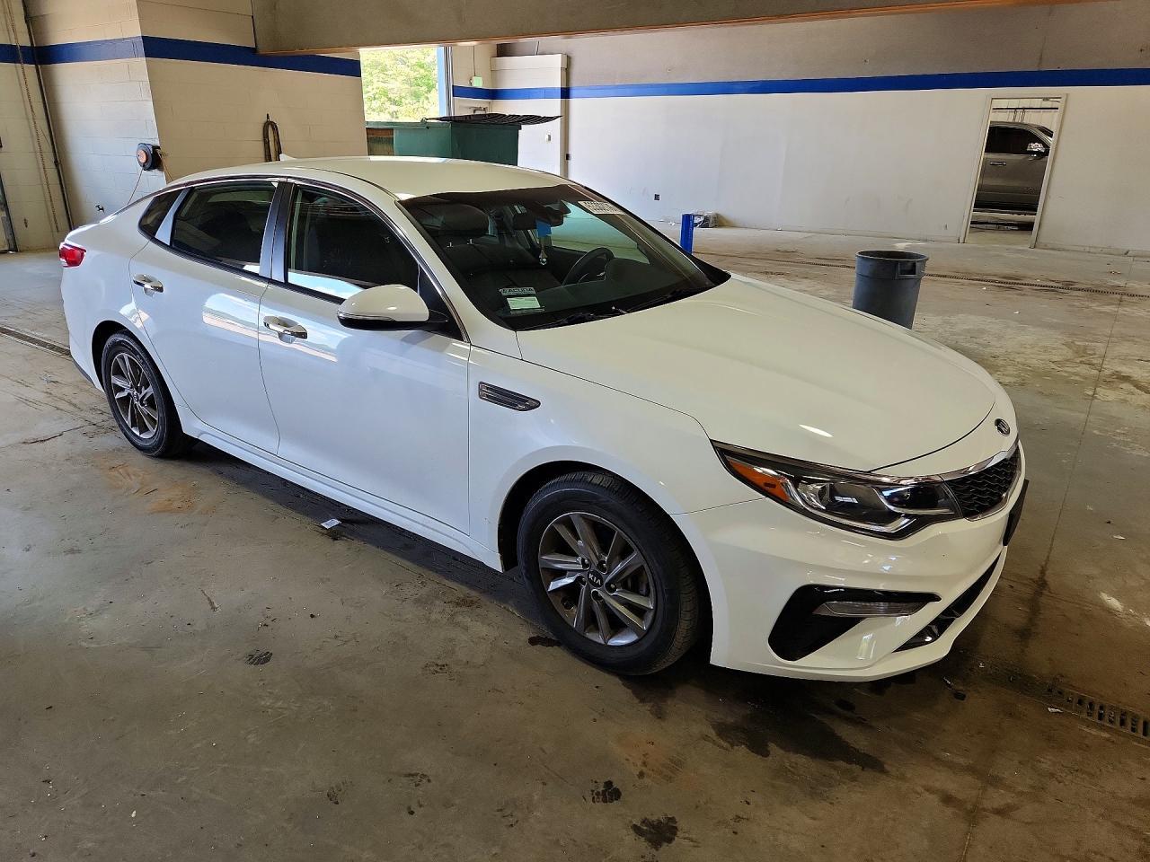 2020 Kia Optima Lx - Image 4