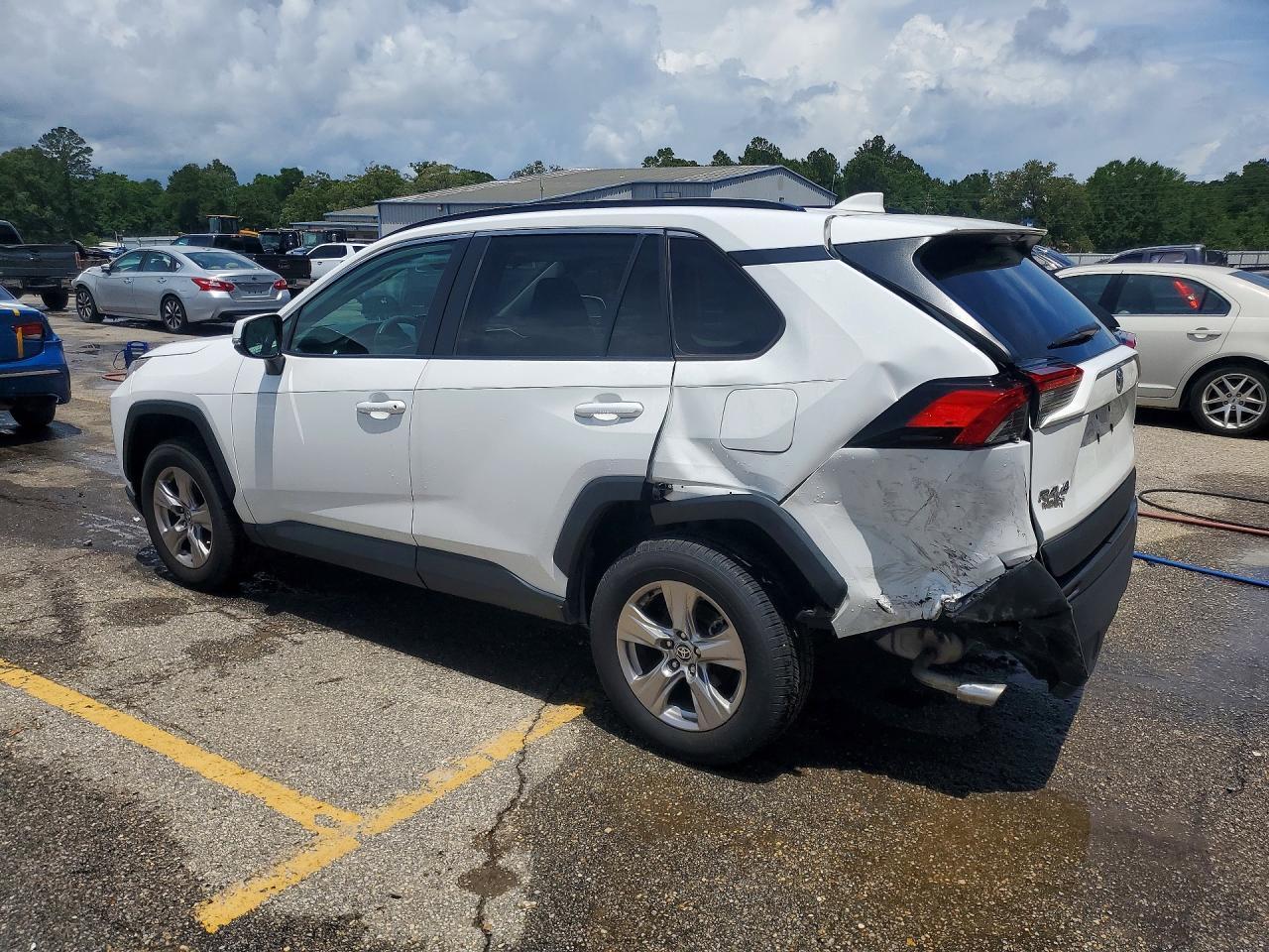 2022 Toyota Rav4 Xle - Фото 2