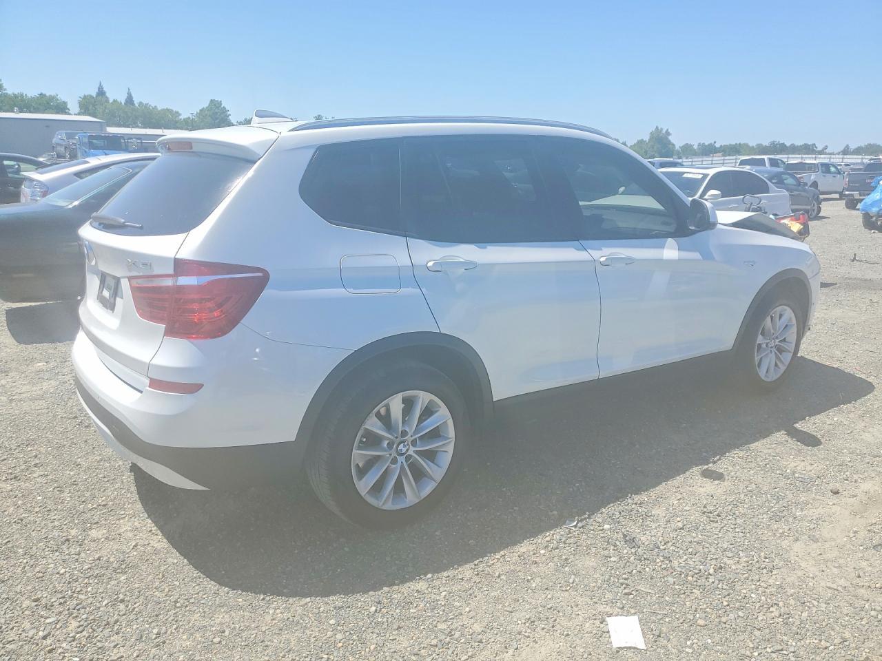 2017 BMW X3 Sdrive28I - Image 3