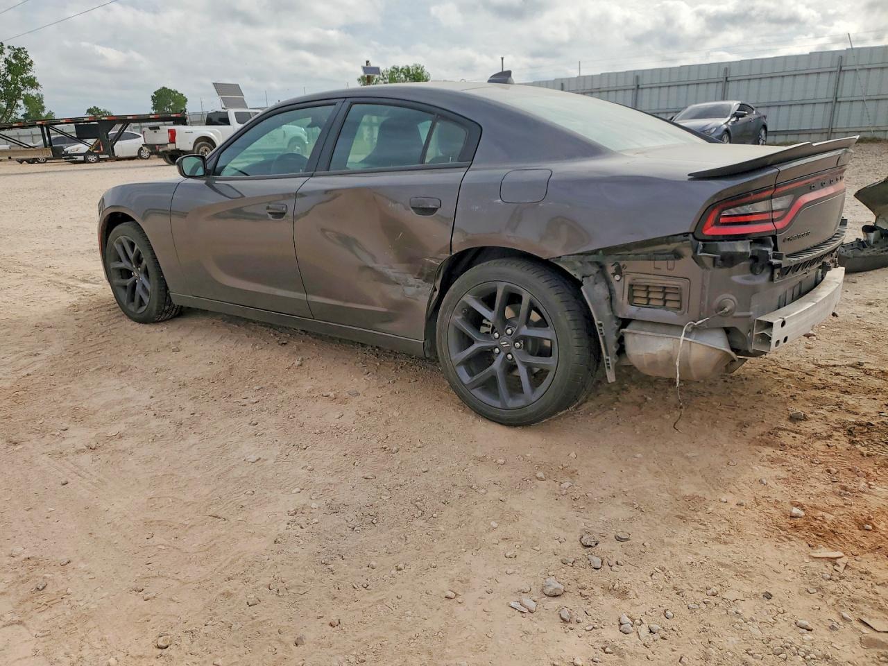 2023 Dodge Charger Sxt - Image 2