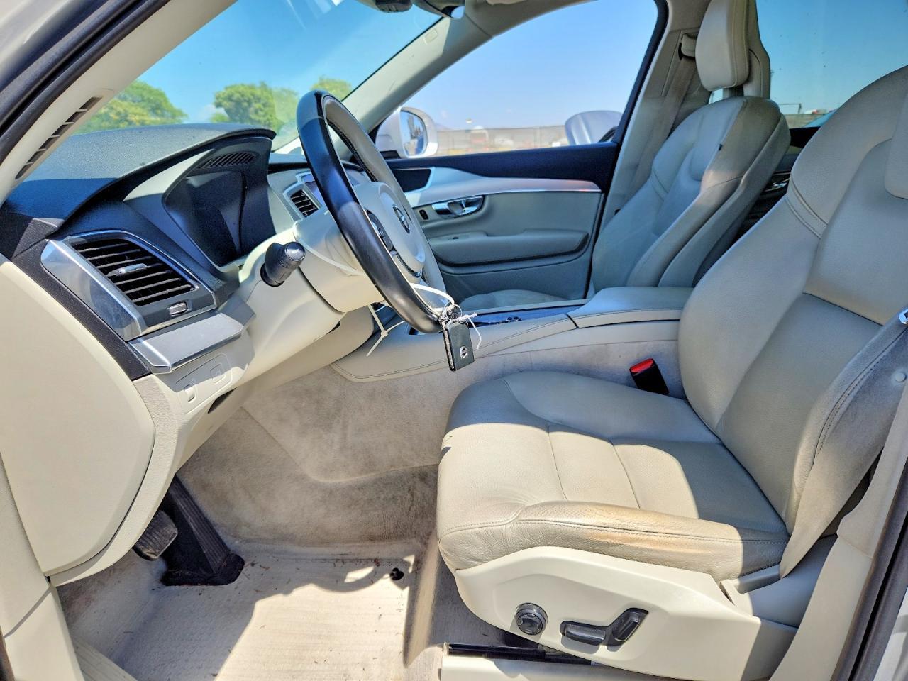 2016 Volvo Xc90 T6 - Image 7