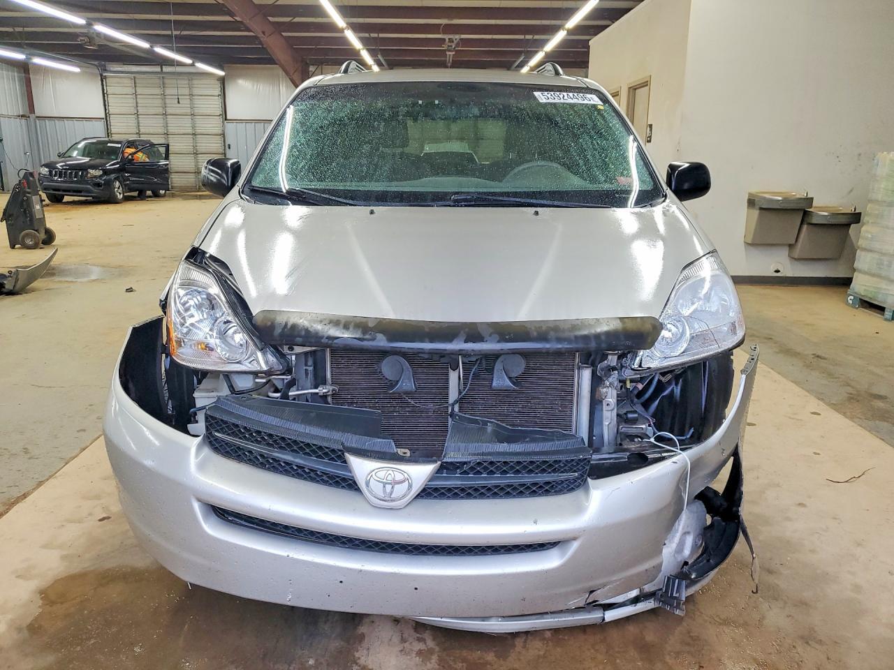 2005 Toyota Sienna Le - Фото 5