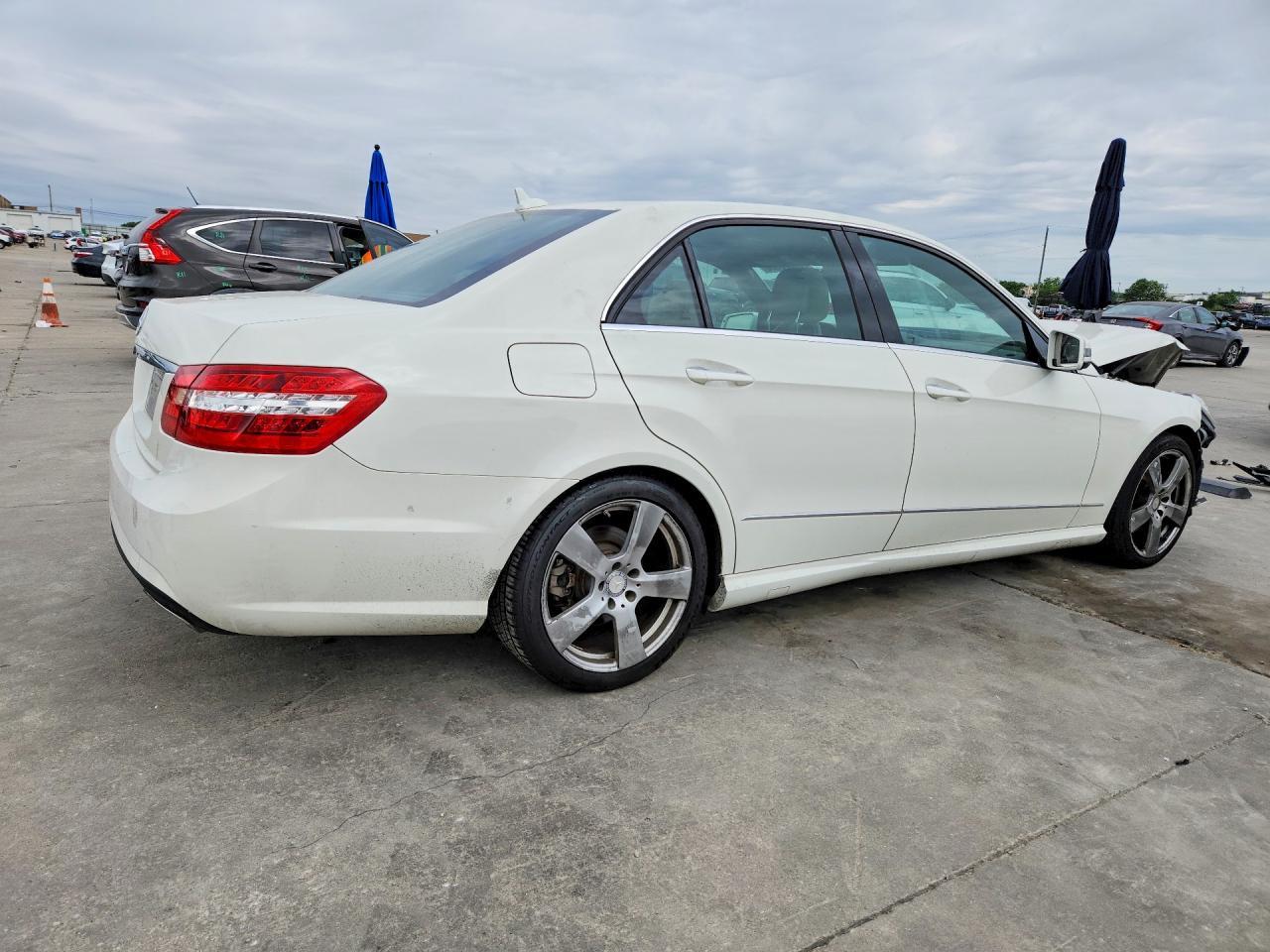 2011 Mercedes-Benz E 350 - Фото 3