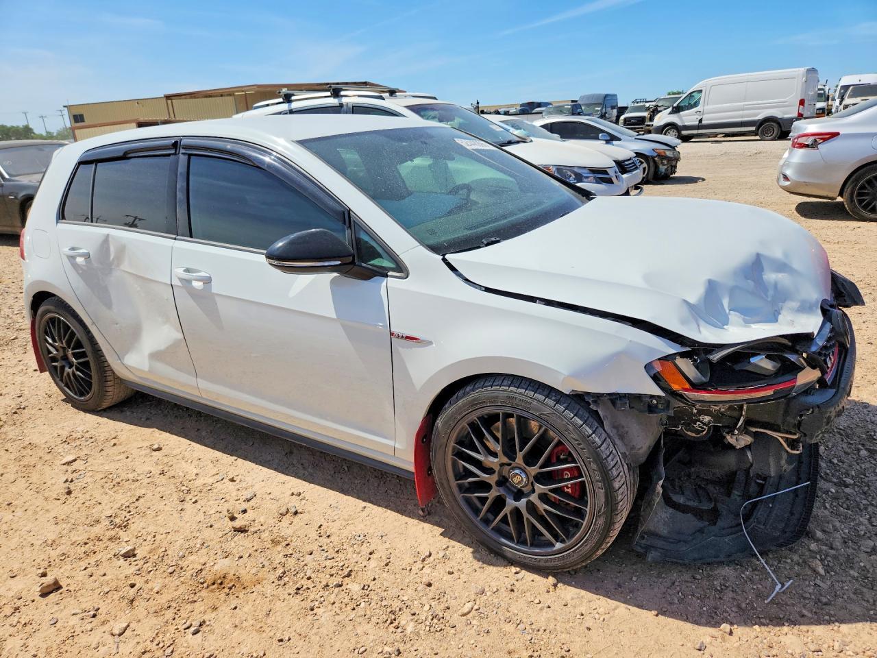 2017 Volkswagen Gti S - Image 4