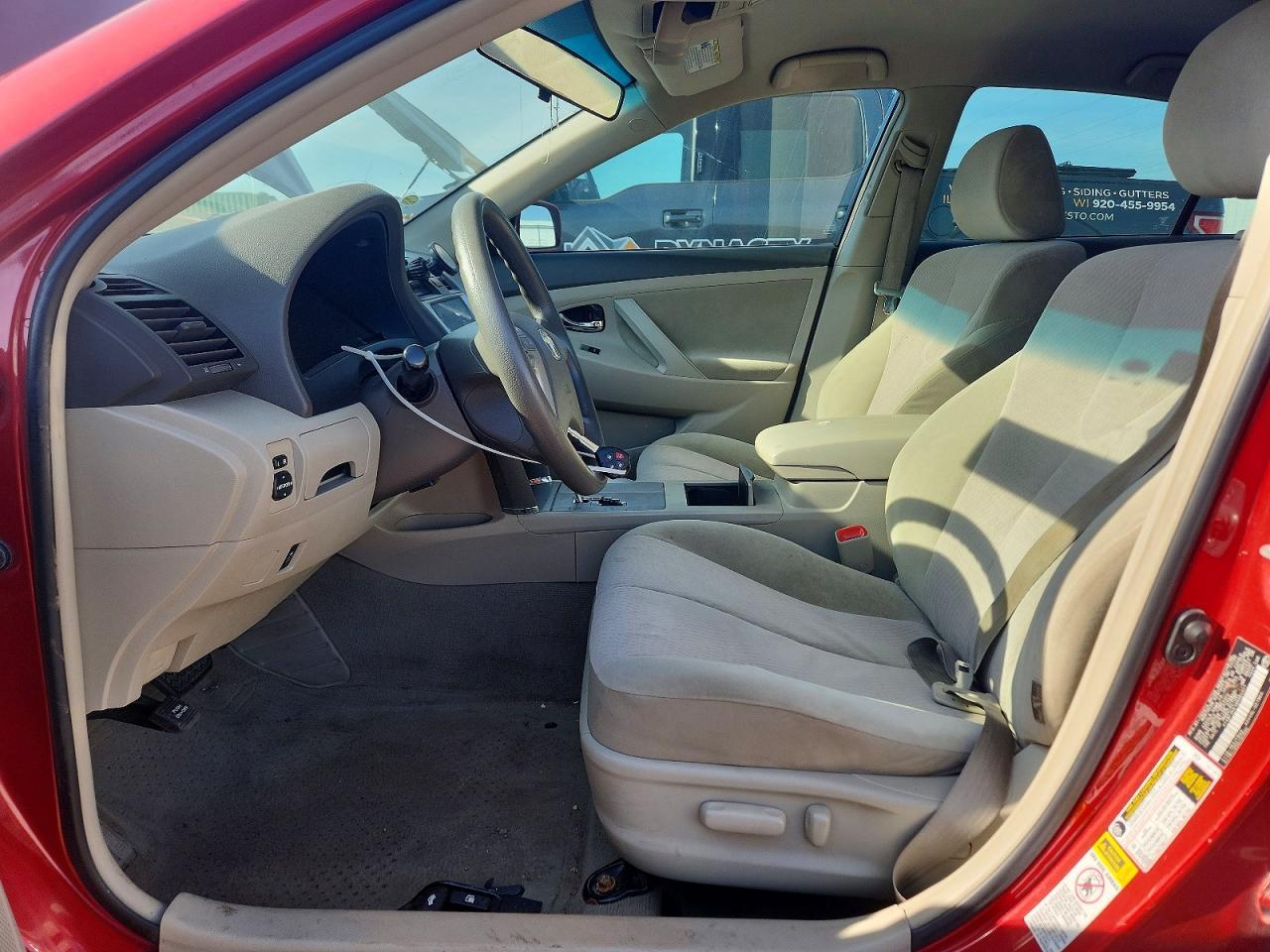 2010 Toyota Camry Le - Фото 7