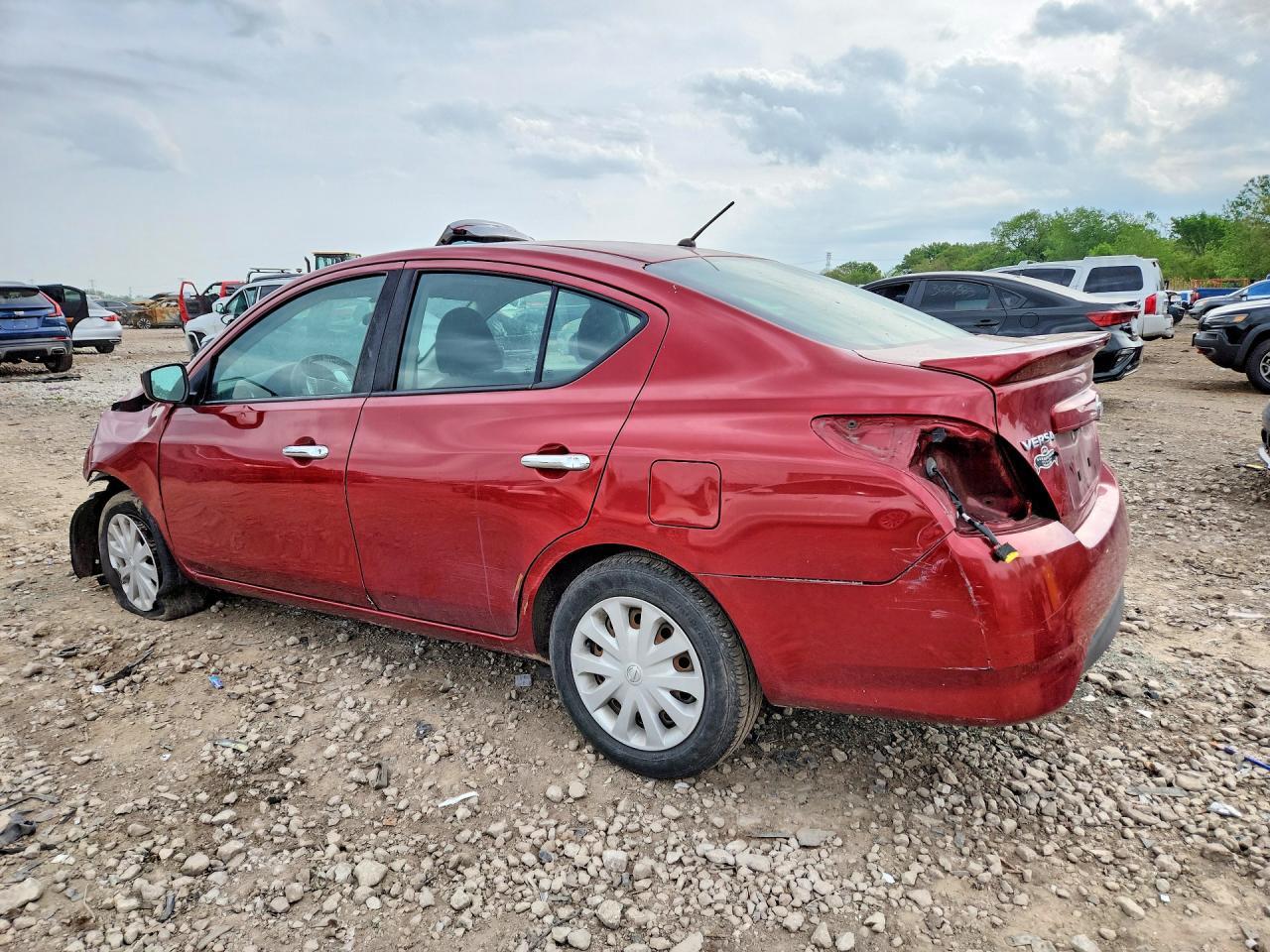 2019 Nissan Versa Sv - Фото 2