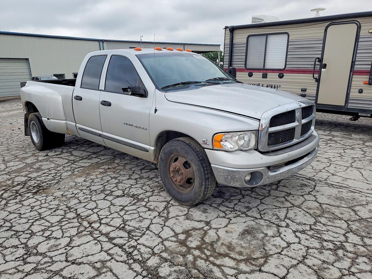 2004 Dodge Ram 3500 St - Image 4