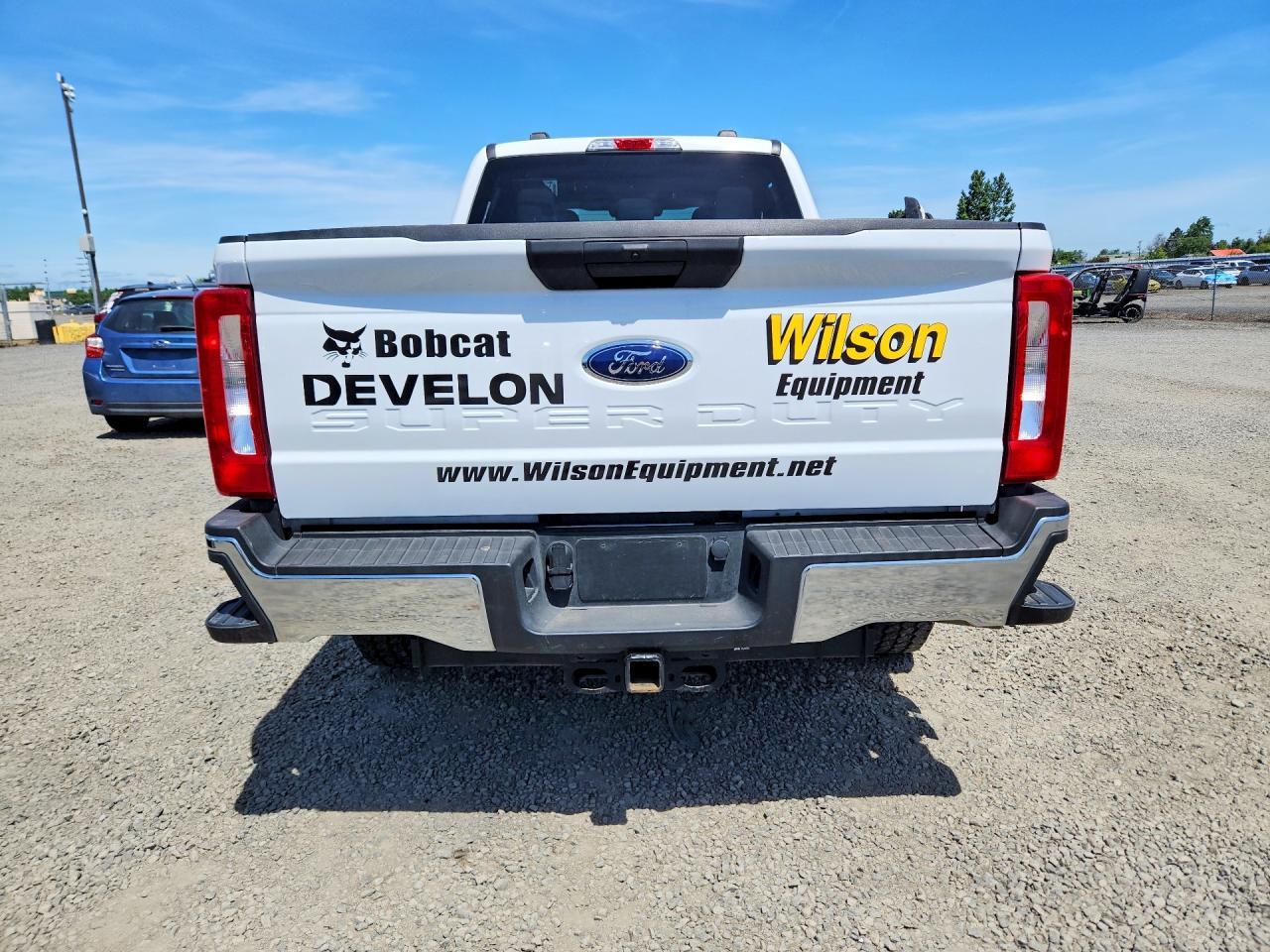 2025 Ford F250 Super Duty - Image 6