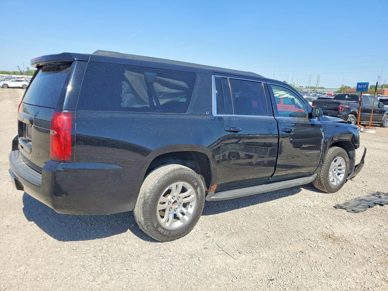 2016 Chevrolet Suburban K1500 Lt - Фото 3