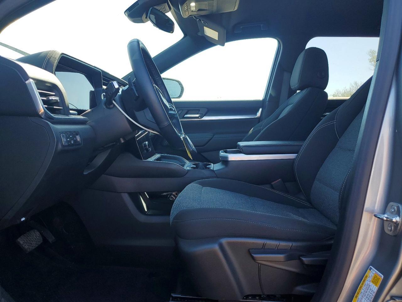 2025 GMC Terrain Elevation - Image 7