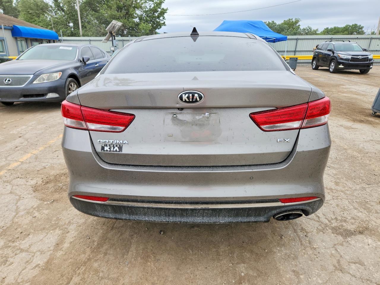 2016 Kia Optima Ex - Image 6
