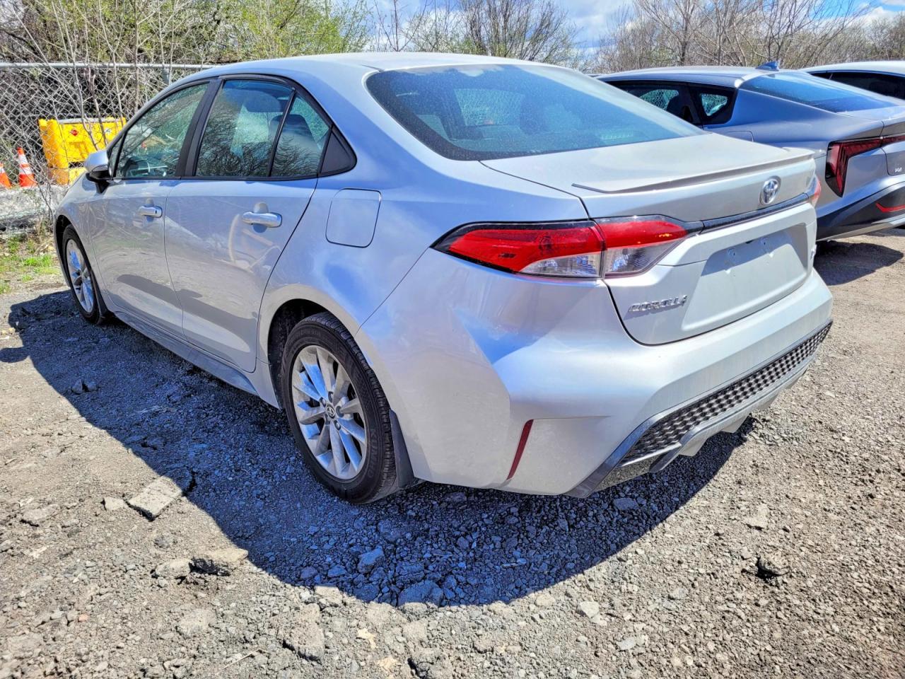 2021 Toyota Corolla Se - Image 3