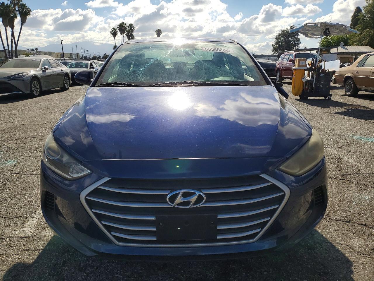 2017 Hyundai Elantra Se - Image 5