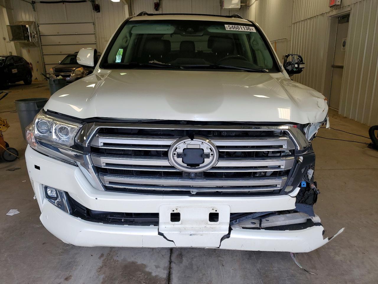 2020 Toyota Land Cruiser Base - Фото 5