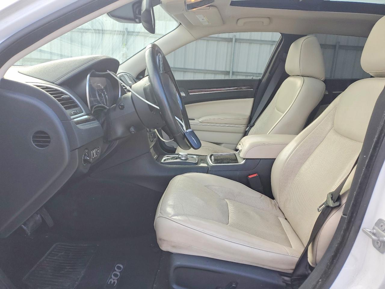 2018 Chrysler 300 Limited - Фото 7