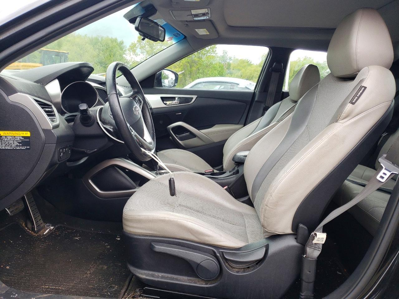 2013 Hyundai Veloster Base - Фото 7