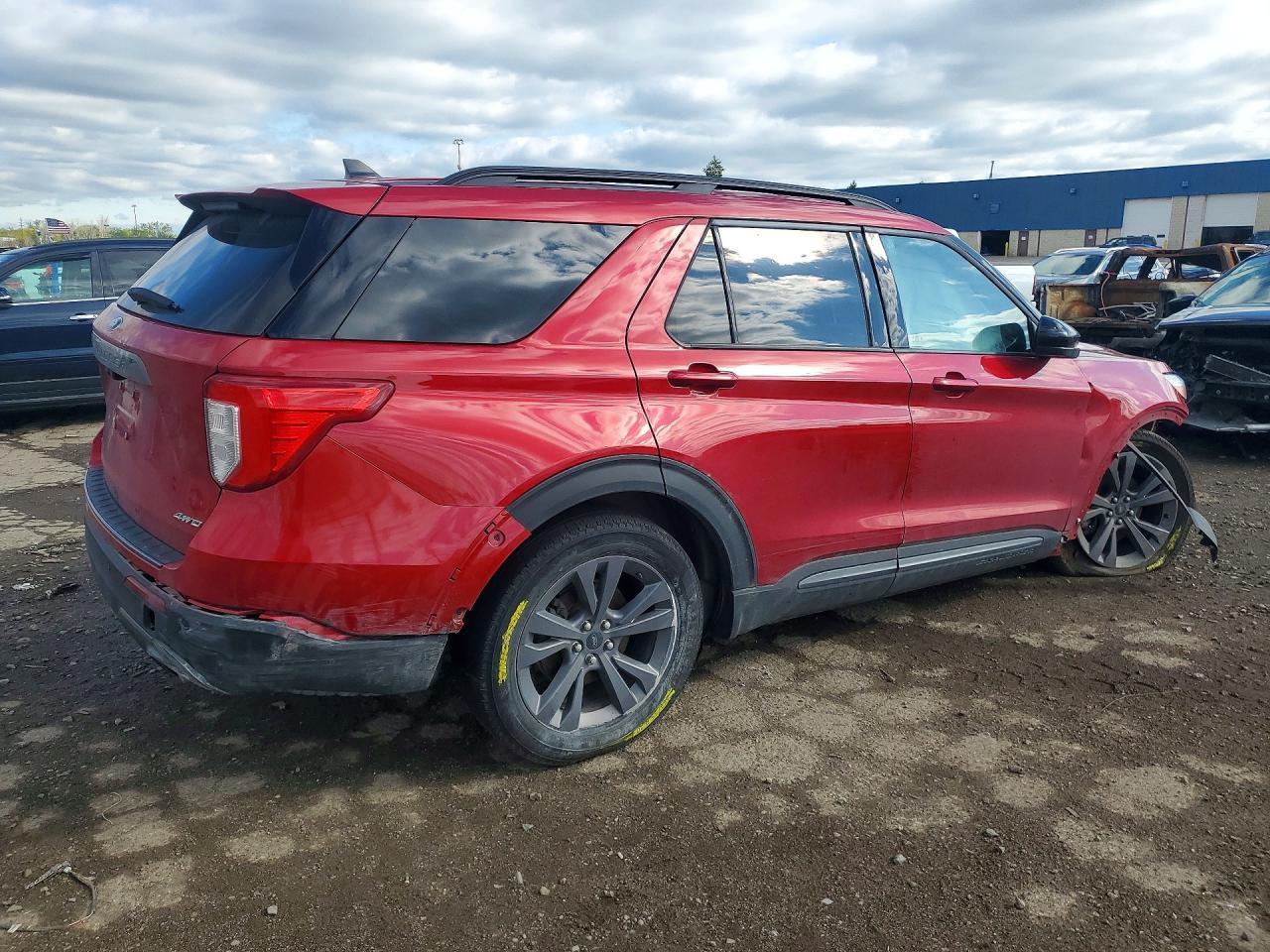 2024 Ford Explorer Xlt - Image 3