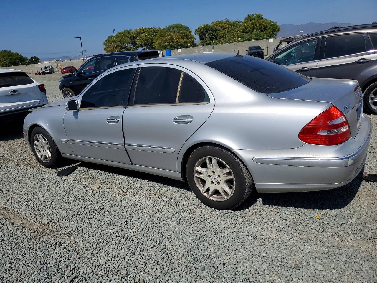 2003 Mercedes-Benz E-Class E320 - Image 2