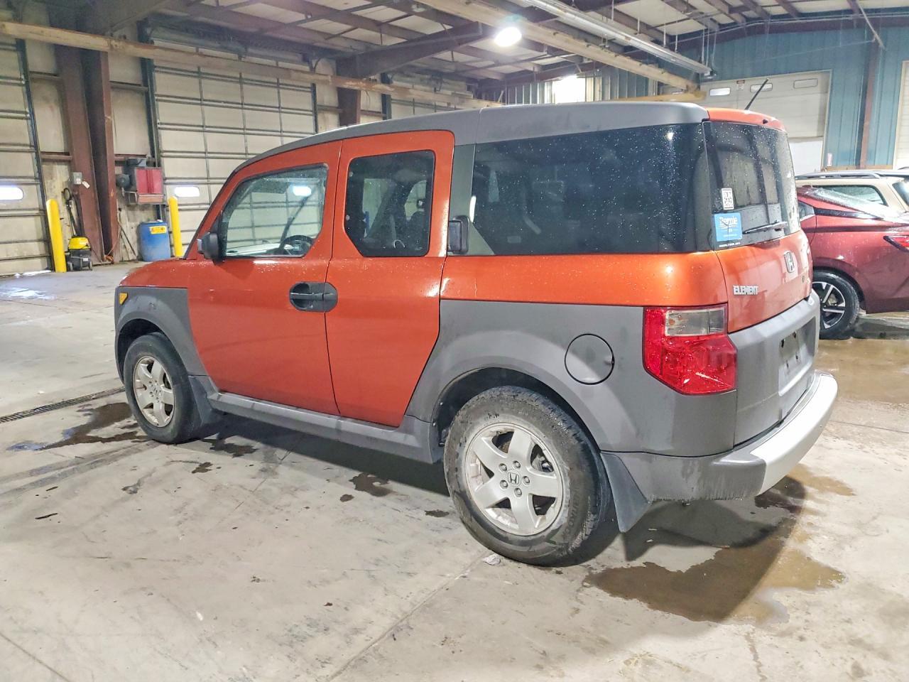 2005 Honda Element - Фото 2