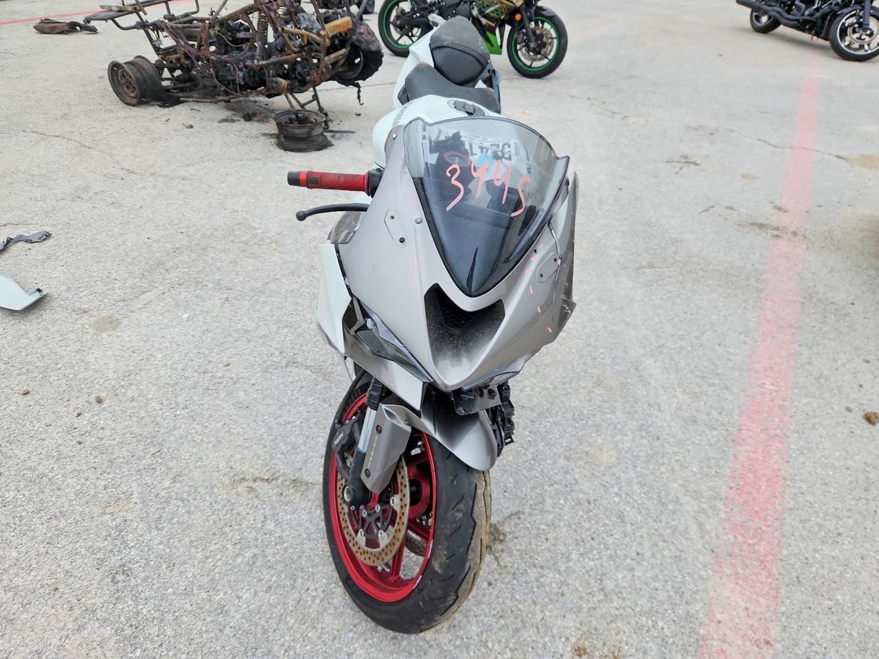2025 Kawasaki Zx636 K - Image 2