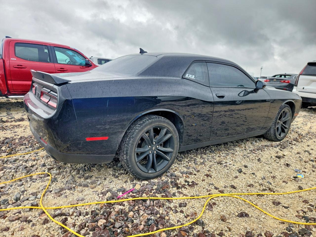 2017 Dodge Challenger Sxt - Image 3