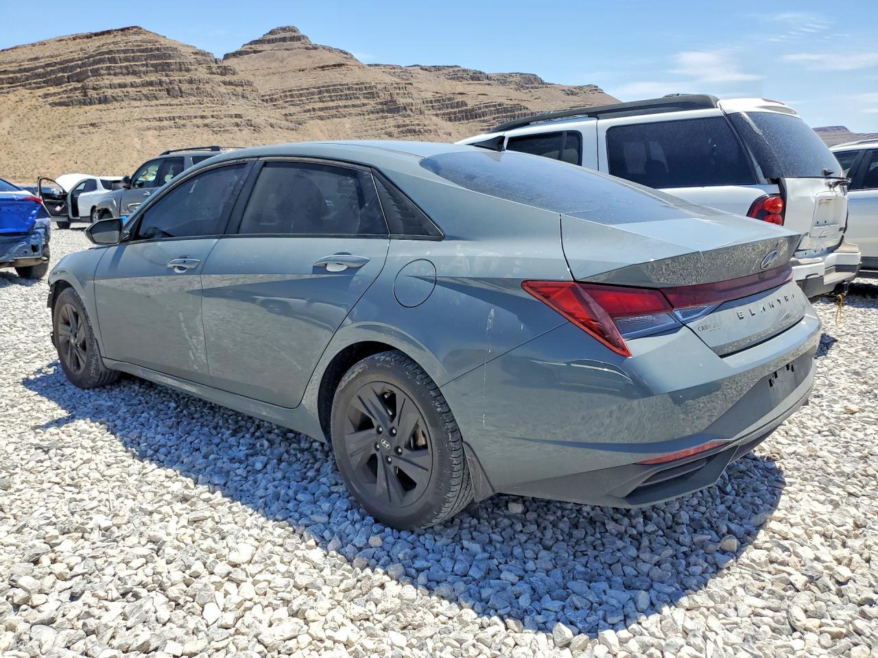 2022 Hyundai Elantra Sel - Фото 2