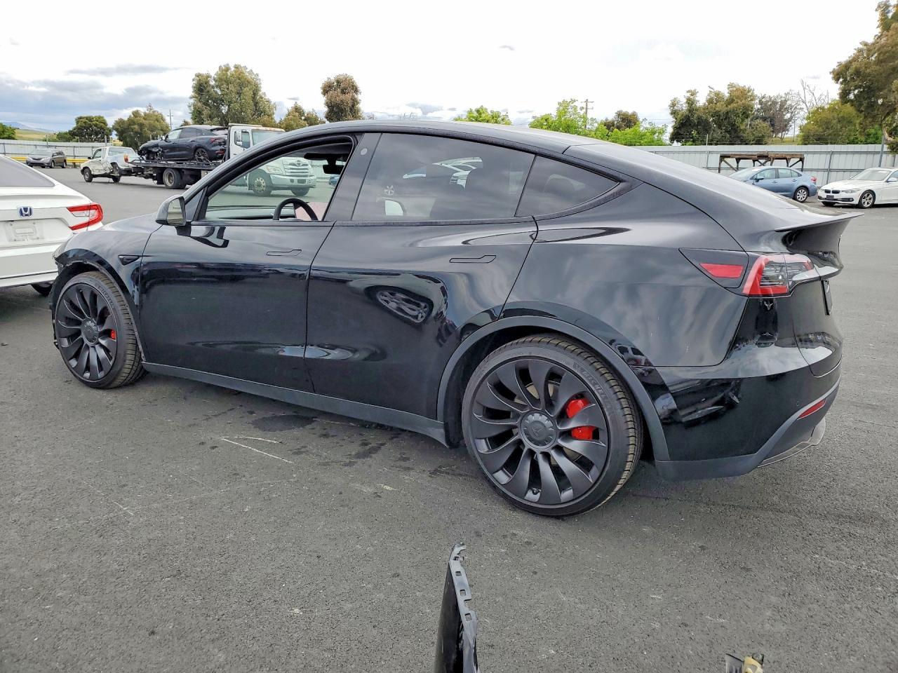 2022 Tesla Model Y - Фото 2