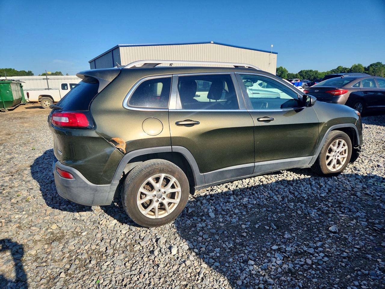 2015 Jeep Cherokee Latitude - Фото 3